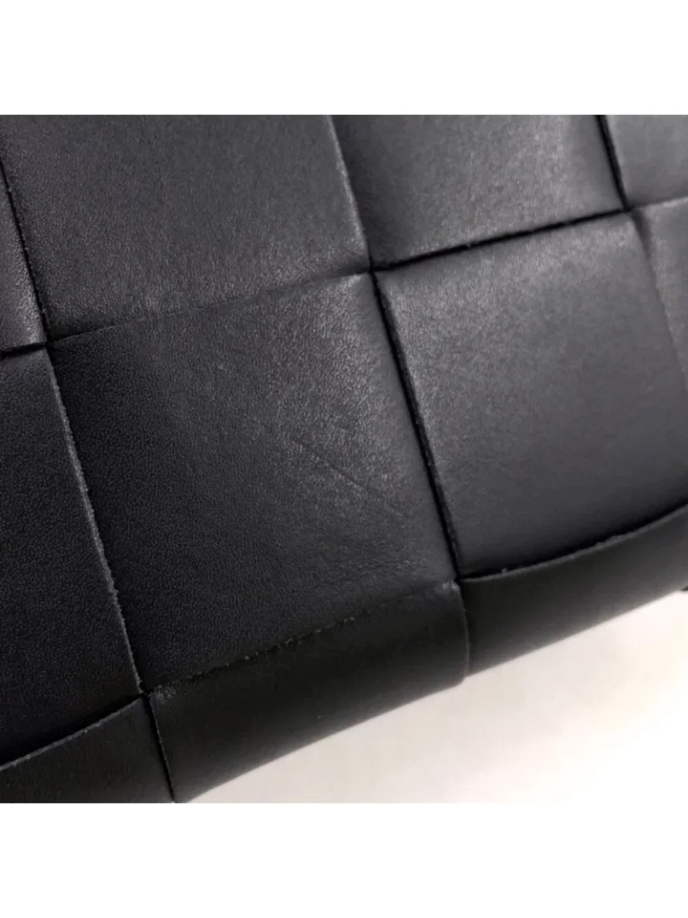 Bottega Veneta Maxi Intrecciato Leather Gray Wallet Silver